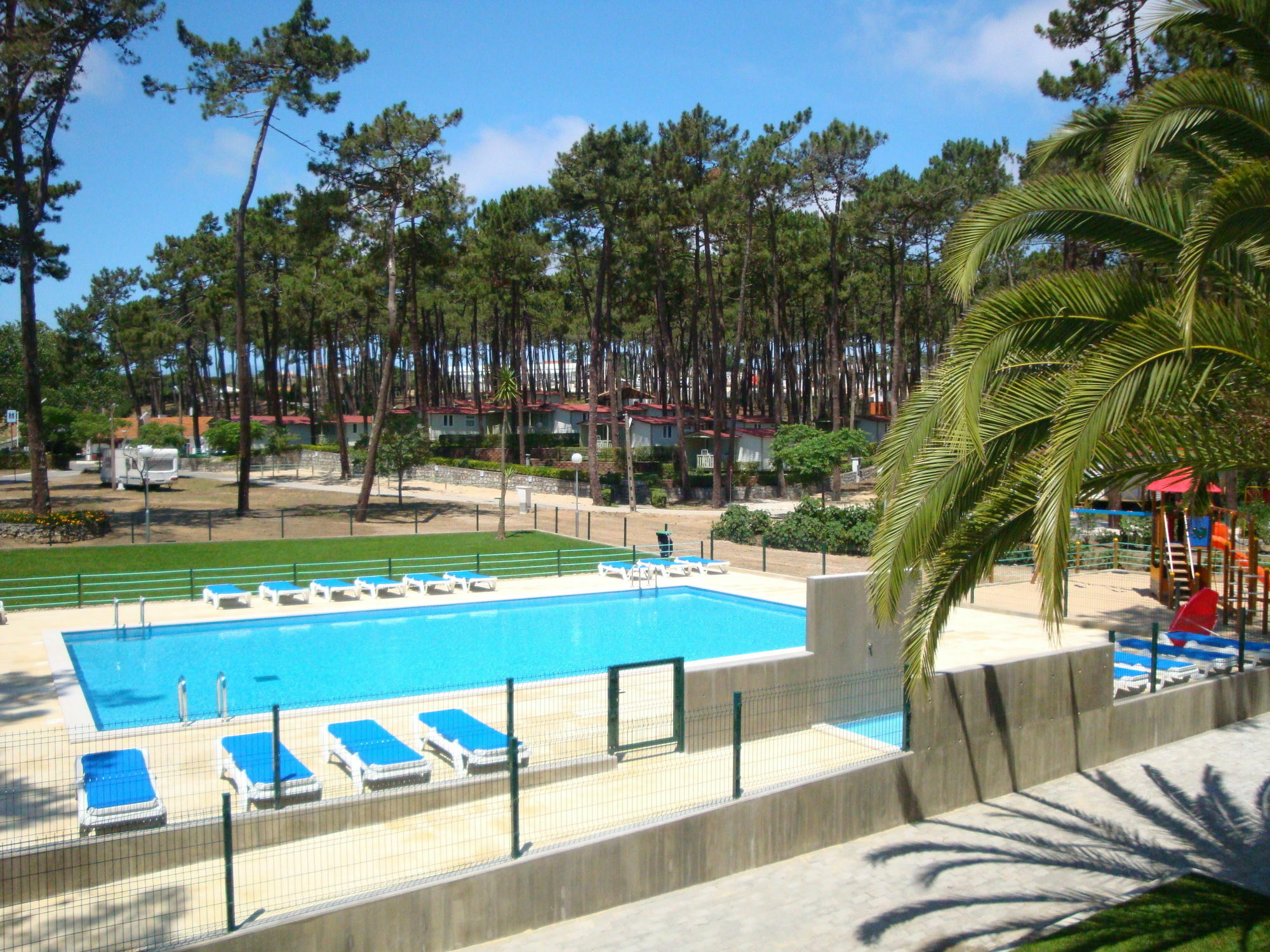 Orbitur Valado Bungalows - Caravan Park Nazaré Esterno foto